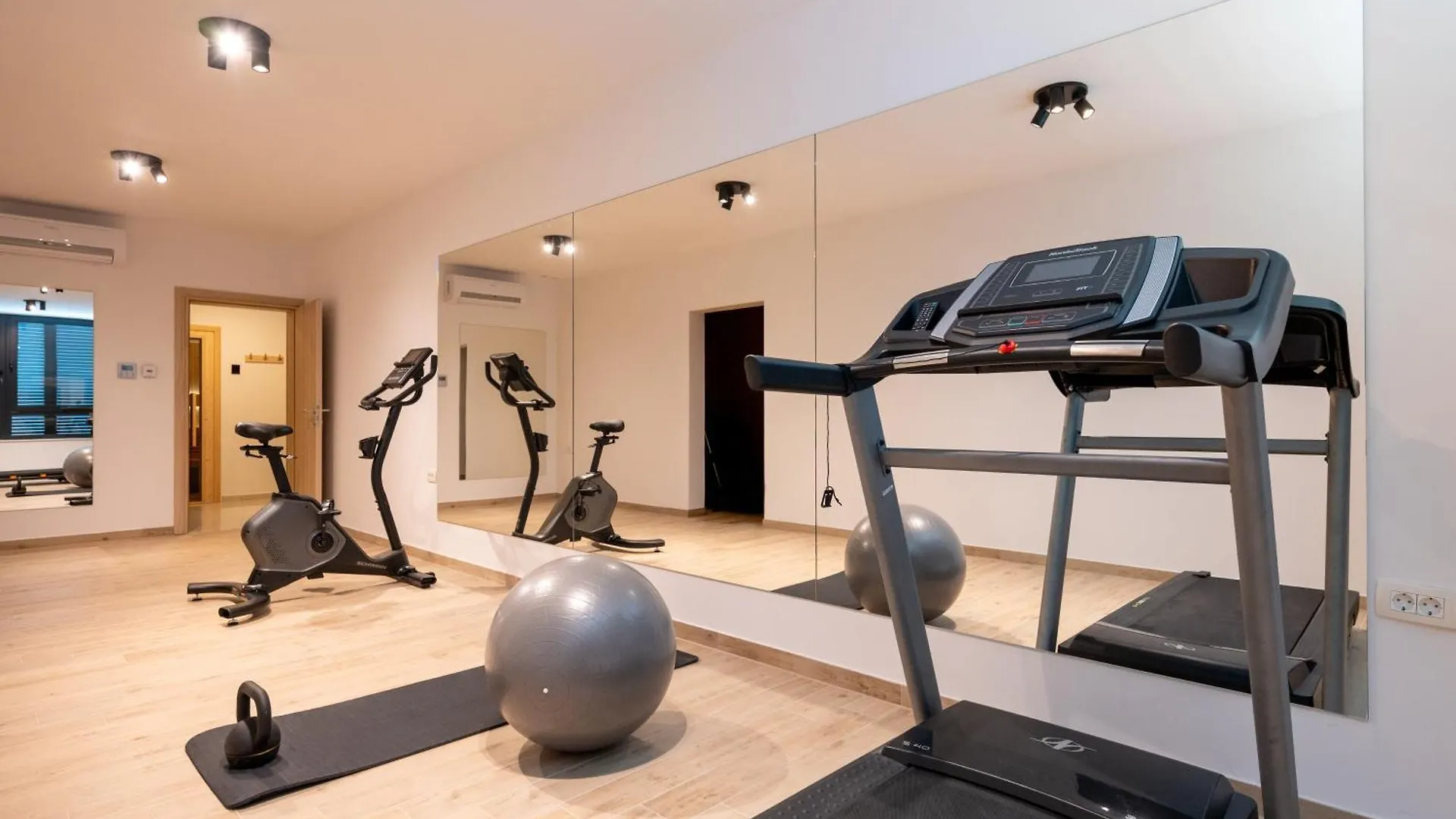 Villa Olivetum With Heated Pool Croatia