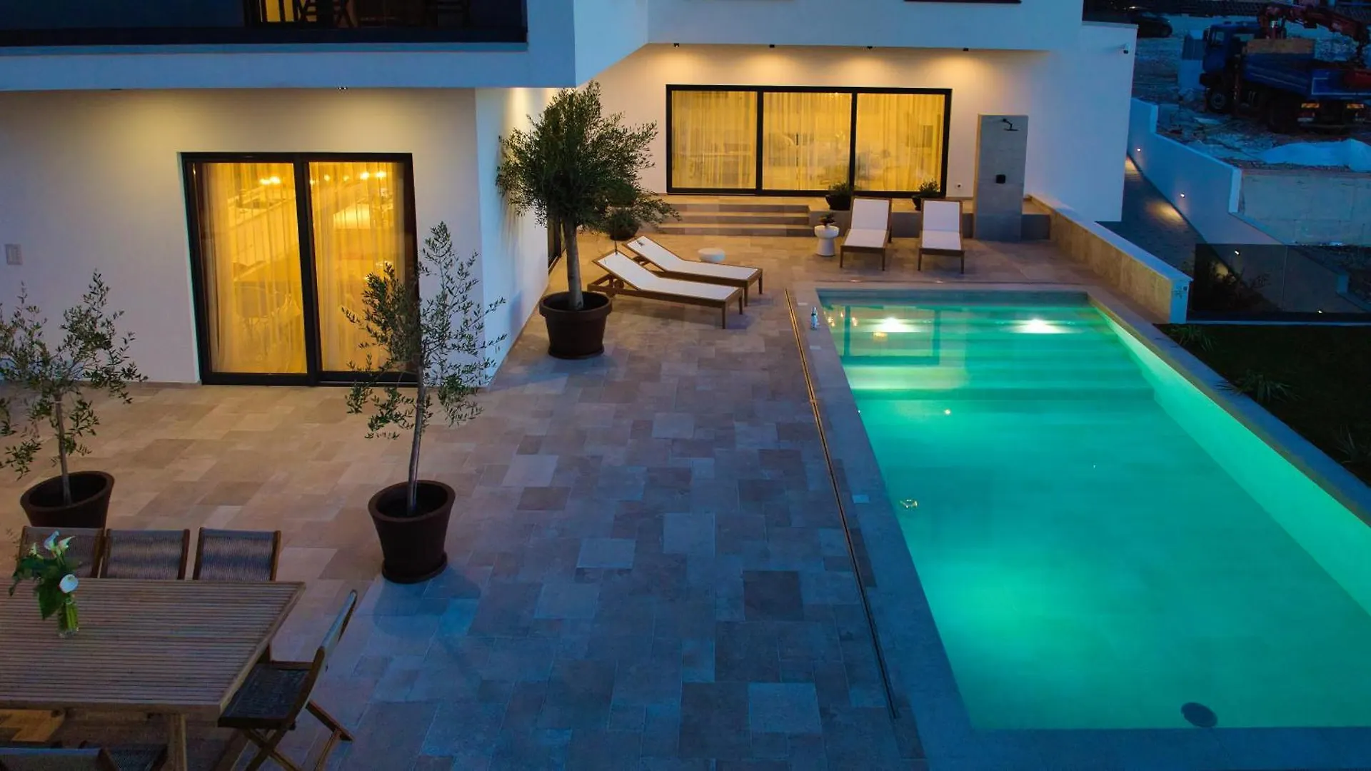 Villa Olivetum With Heated Pool Trogir