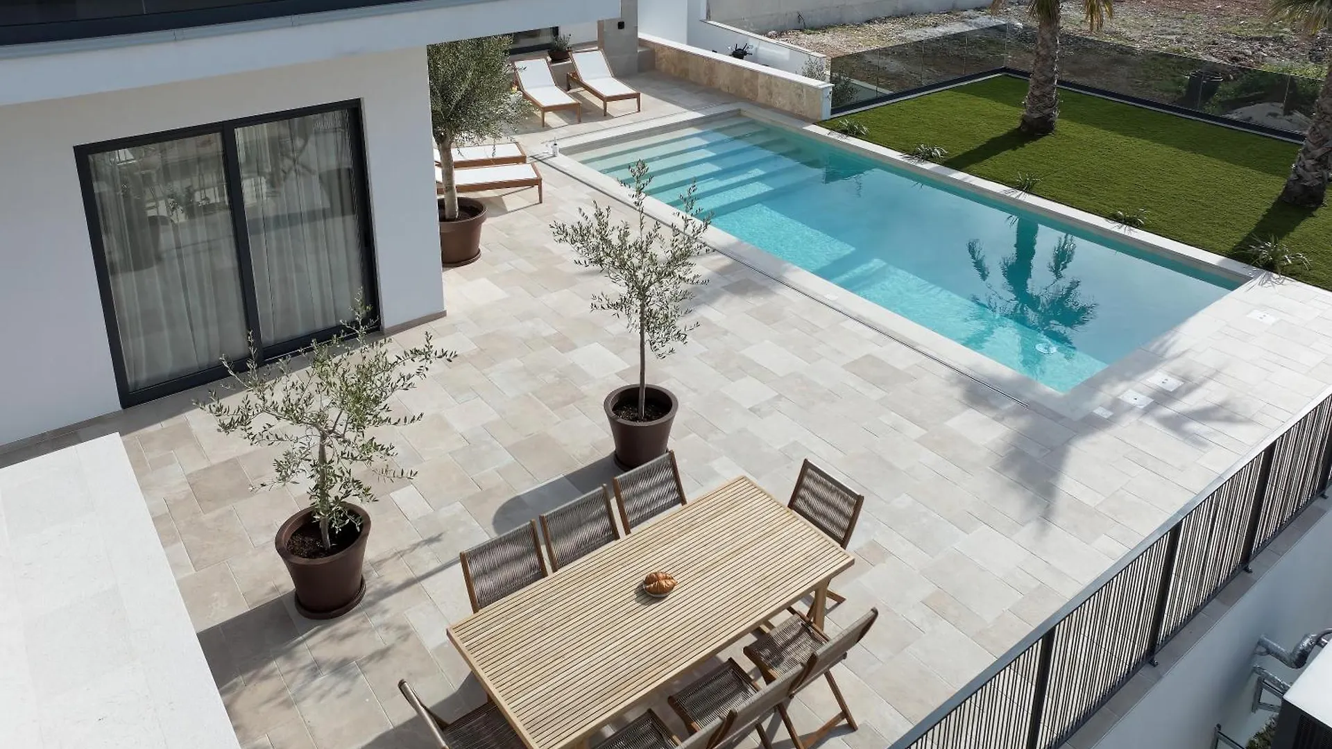 Villa Olivetum With Heated Pool Trogir