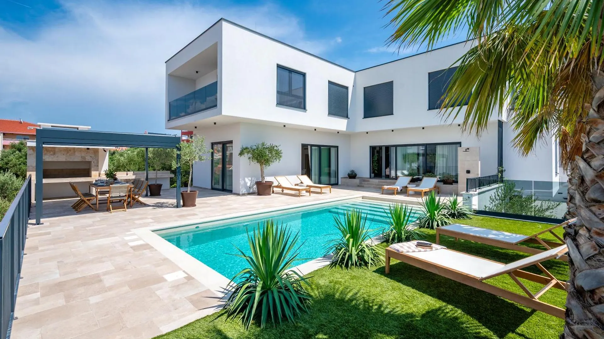Villa Olivetum With Heated Pool Trogir