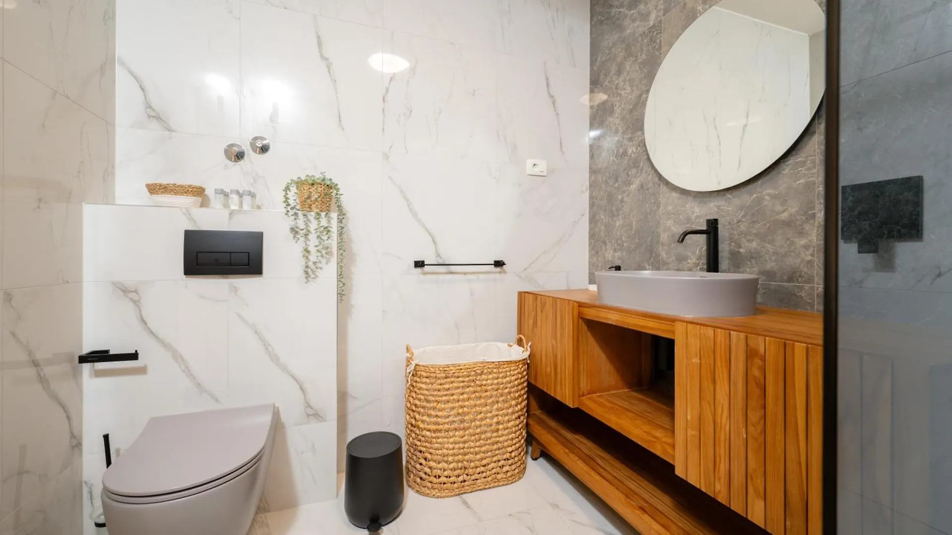 Villa Olivetum With Heated Pool Croatia